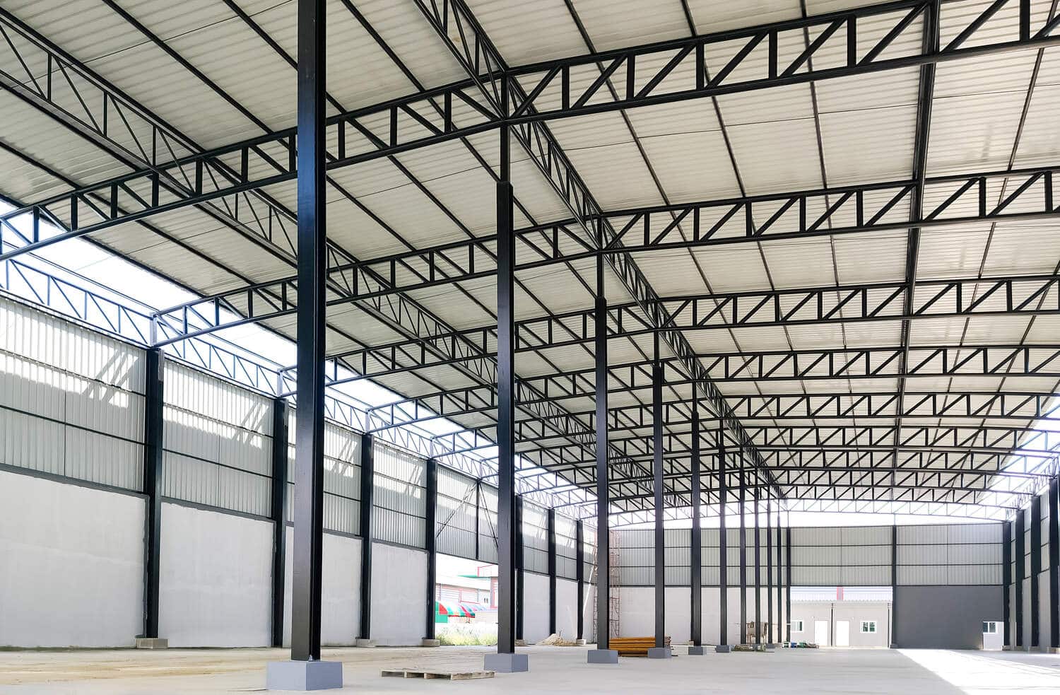 Roofing and Steel Structuring in Dubai Warehouse